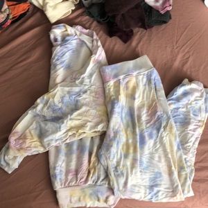 Young fabulous and broke tie dye sweatsuit